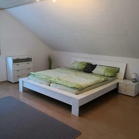 Schmeisser Apartment Kirchenpingarten